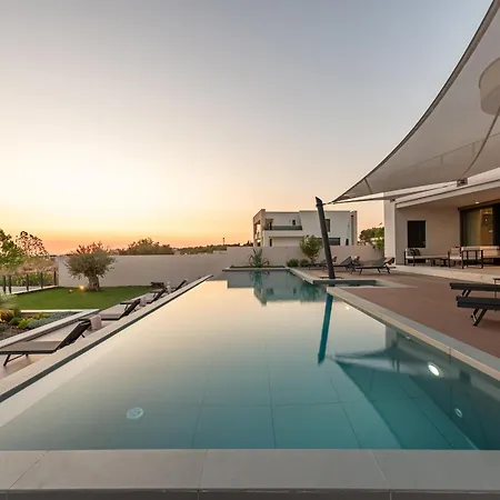 Hera Zadarvillas فيلة زادار