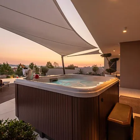 فيلة Hera Zadarvillas زادار