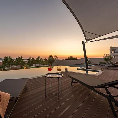 Hera Zadarvillas