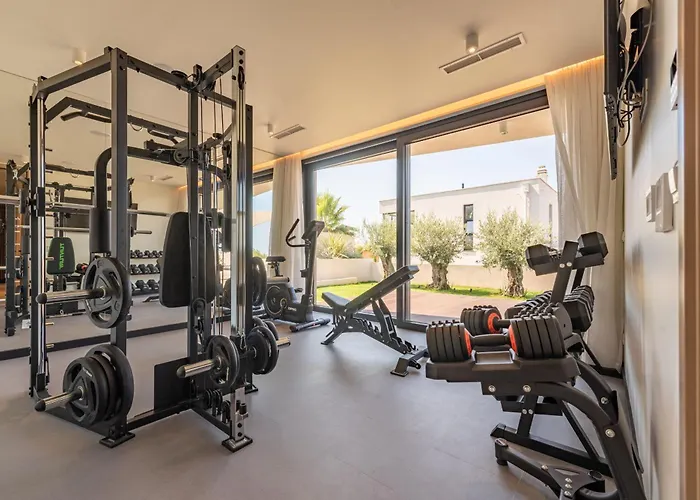 Hera Zadarvillas * زادار