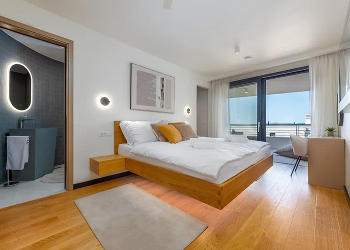 Hera Zadarvillas *