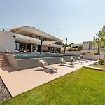 Hera Zadarvillas